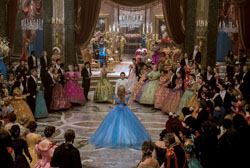 Loading Cinderella Pics 5 -    5   (IMAX) ...