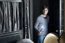 Loading Harry Potter and the Deathly Hallows 1 Pics 2 -    2       1 ...
