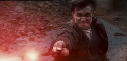 Loading Harry Potter and the Deathly Hallows: part2 Pics 5 -    5      2 ( ) ...