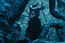 Loading Maleficent Pics 1 -    1   (  | 4DX) ...