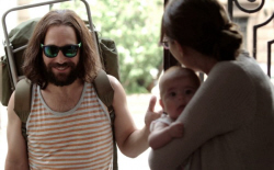 Loading Our Idiot Brother Pics 1 -    1    ...