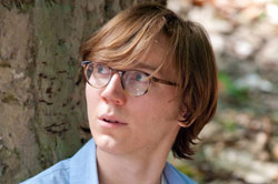 Loading Ruby Sparks Pics 2 -    2    ...