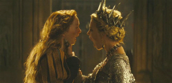 Loading Snow White and the Huntsman Pics 3 -    3    ...