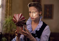 Loading The Conjuring Pics 1 -    1     4DX -   ...