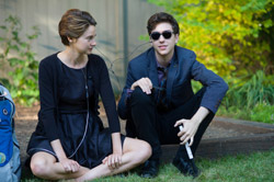 Loading The Fault in Our Stars Pics 2 -    2    ...