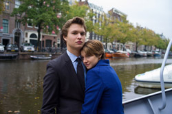 Loading The Fault in Our Stars Pics 5 -    5    ...