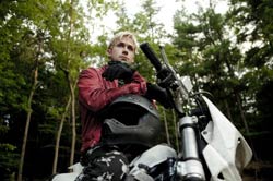 Loading The Place Beyond the Pines Pics 1 -    1     ...