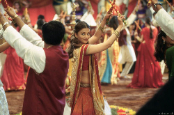 Loading Bride & Prejudice Pics 4 - תמונה מספר 4 מהסרט כלה ודעה קדומה ...
