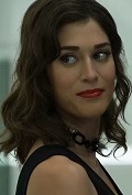 Lizzy Caplan