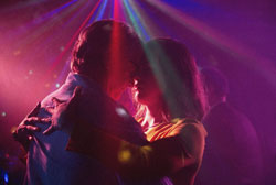 Loading A Fantastic Woman Pics 5 -    5    ...