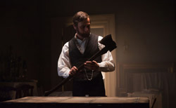 Loading Abraham Lincoln: Vampie Hunter Pics 3 -  תמונה מספר 3 מהסרט לינקולן צייד הערפדים ...