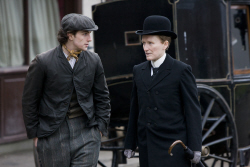 Loading Albert Nobbs Pics 1 -    1    ...