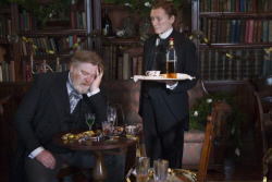 Loading Albert Nobbs Pics 5 -    5    ...