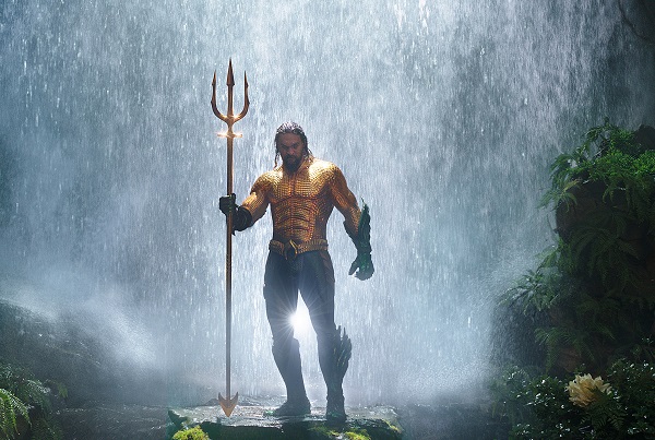 Loading Aquaman Pics 1 -    1   ( ) ...