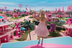 Loading Barbie Pics 4 -    4   ...