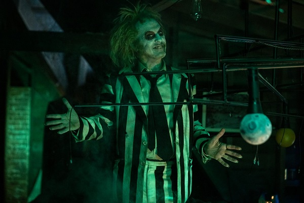 Loading Beetlejuice Beetlejuice Pics 1 -    1  ' ' ...