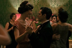 Loading Bolero Pics 3 -    3   ...