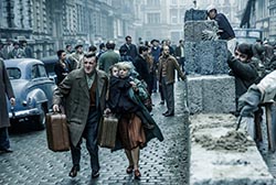 Loading Bridge of Spies Pics 3 -    3    ...