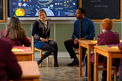 Loading Bridget Jones Mad About the Boy Pics 4 -    4  ' ':   ...