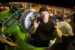 Loading Deepsea Challenge 3D Pics 5 -  תמונה מספר 5 מהסרט ג'יימס קמרון: אתגר המצולות 3D ...