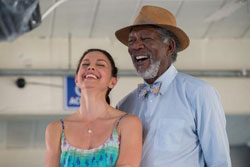 Loading Dolphin Tale 2 Pics 4 -    4     2 () ...