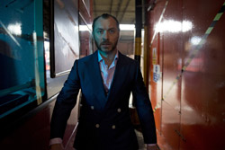 Loading Dom Hemingway Pics 1 -    1    ...