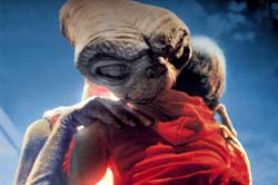 Loading ET the Extra Terrestrial Pics 1 -    1  .  ...