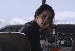 Loading Flight Risk Pics 2 -    2    ...