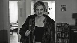 Loading Frances Ha Pics 1 -    1    ...