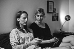 Loading Frances Ha Pics 5 -    5    ...