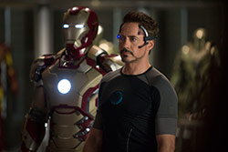 Loading Iron Man 3 Pics 2 -    2    3 ...