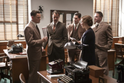 Loading J. Edgar Pics 2 -    2  '.  ...