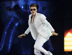 Loading Justin Bieber's Believe Pics 4 -  תמונה מספר 4 מהסרט ג'סטין ביבר BELIEVE ...