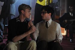 Loading Kill Your Darlings Pics 4 -    4     ...