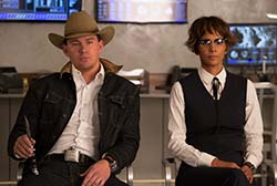 Loading Kingsman 2 Pics 3 -    3  :   (4DX) ...