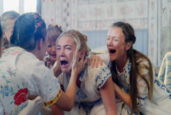 Loading Midsommar Pics 5 -    5   ...