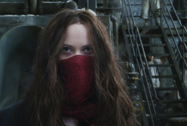 Loading Mortal Engines Pics 1 -    1    (IMAX) ...