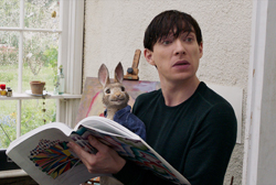 Loading Peter Rabbit Pics 4 -    4    () ...