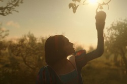 Loading Snow White Pics 5 -    5   ...