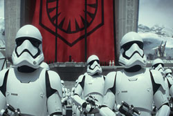 Loading Star Wars The Force Awakens Pics 2 -  תמונה מספר 2 מהסרט מלחמת הכוכבים: הכוח מתעורר ...