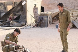Loading Stronghold Pics 2 -    2   ...