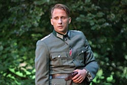 Loading Suite Francaise Pics 3 -    3    ...