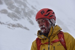 Loading Summit Fever Pics 4 -    4    ...