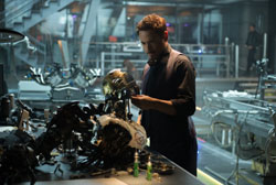 Loading The Avengers 2 Pics 4 -  תמונה מספר 4 מהסרט הנוקמים: עידן אולטרון ...
