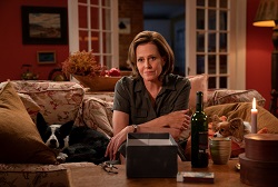 Loading The Good House Pics 2 -    2    ...