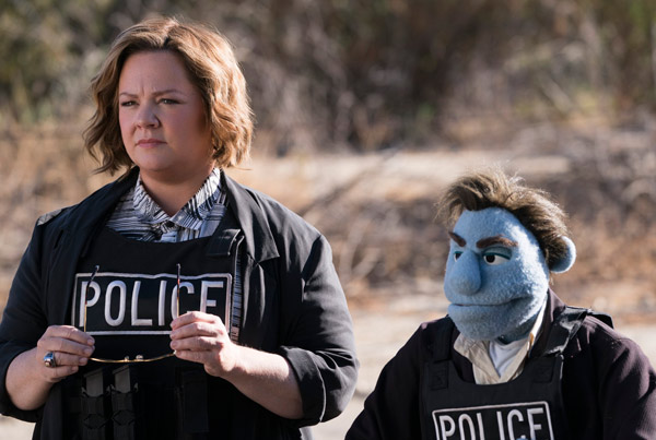 Loading The Happytime Murders Pics 1 -    1     ...