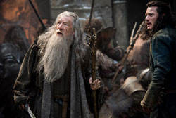 Loading The Hobbit 3 Pics 2 -    2  :    (4DX) ...