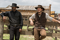 Loading The Magnificent Seven Pics 4 -    4    (4DX) ...