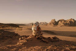 Loading The Martian Pics 2 -  תמונה מספר 2 מהסרט להציל את מארק וואטני ...