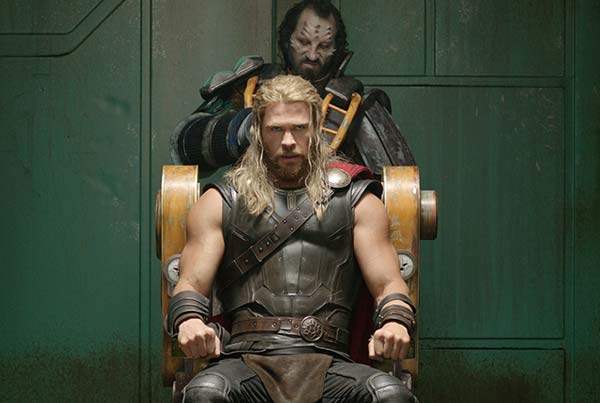 Loading Thor Ragnarok Pics 1 -    1  :  (  | 4DX) ...